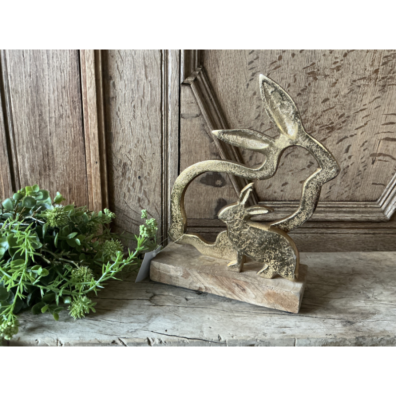 Aluminium konijnen op houten voet goud