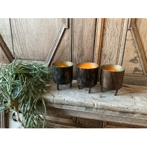 3 metalen windlichtjes op pootjes