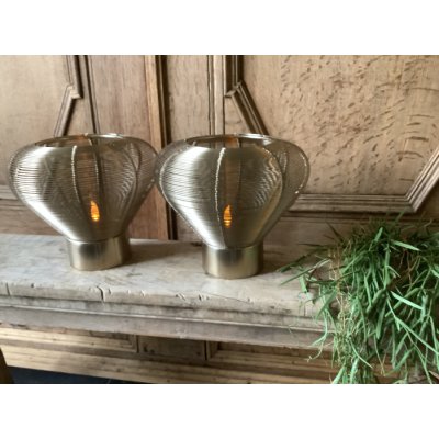 Set van 2 goudkleurige windlichten