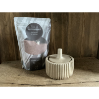 Pot met deksel en zak kaarsenzand