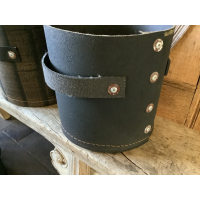 Gerecycled autoband mand middel