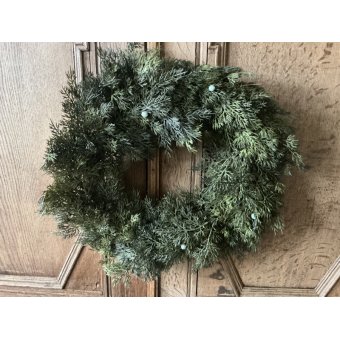 Grote krans van kunsttakken