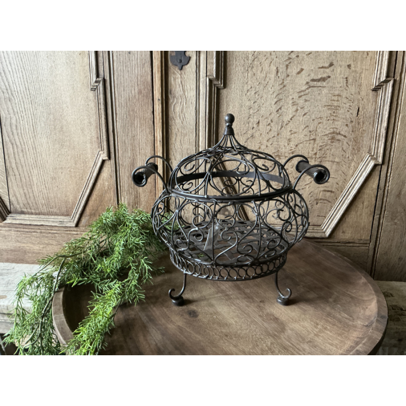 Metalen mand met deksel rond