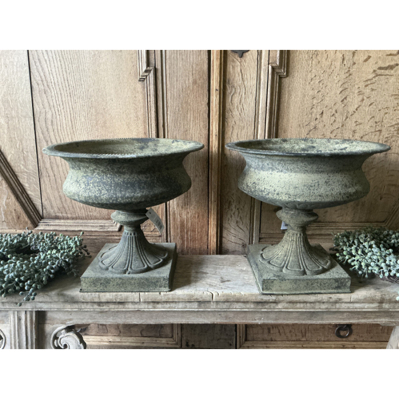 Franse metalen vaas bloempot