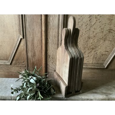 Houten houder met 4 planken Houten houder met 4 planken